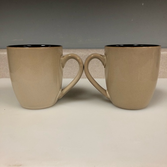 BOGO Set of 2 Pfaltzgraff Tan and Brown Mugs - Picture 11 of 16